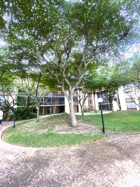 COCO WOOD CONDO - Residential