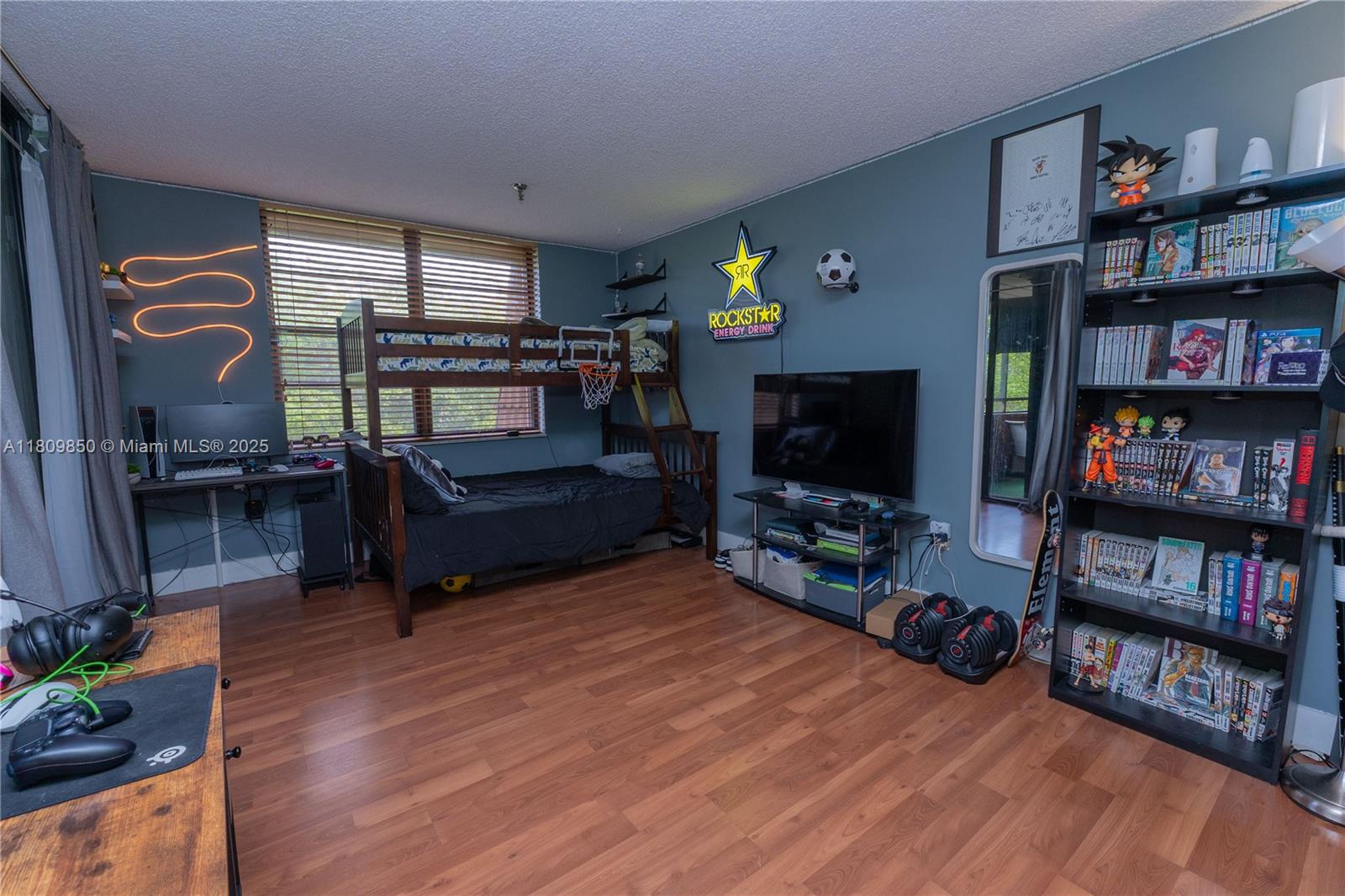 COCO WOOD CONDO - Residential