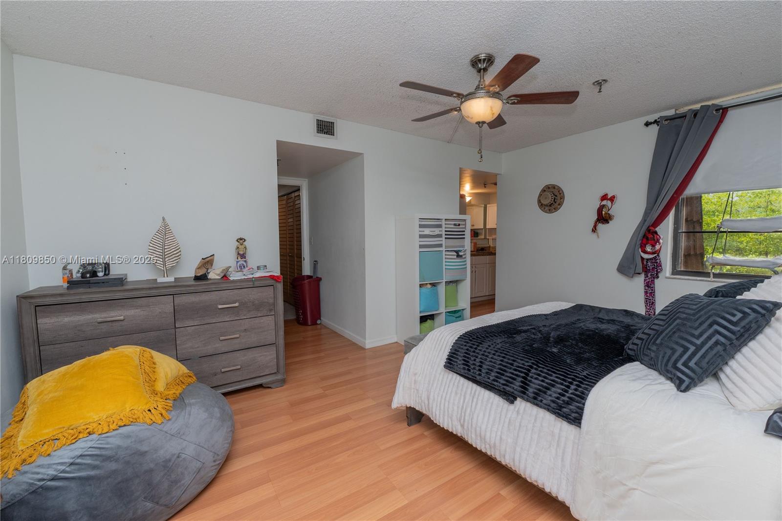 COCO WOOD CONDO - Residential