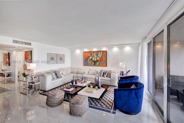 2 GROVE ISLE DR # B706, MIAMI, FL 33133 - Image e1ee2e36bdb9ebe87f9f8ad25e79098a/3742307914