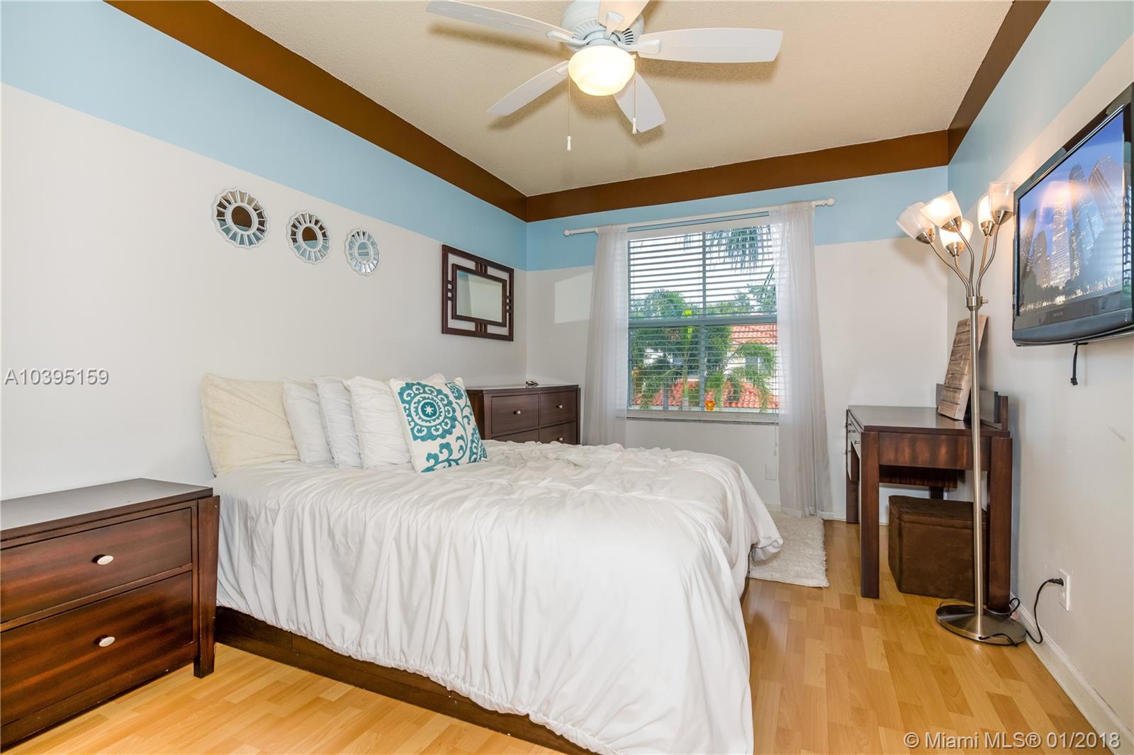 SPINNAKER BAY AT LAKE CHA - Residential