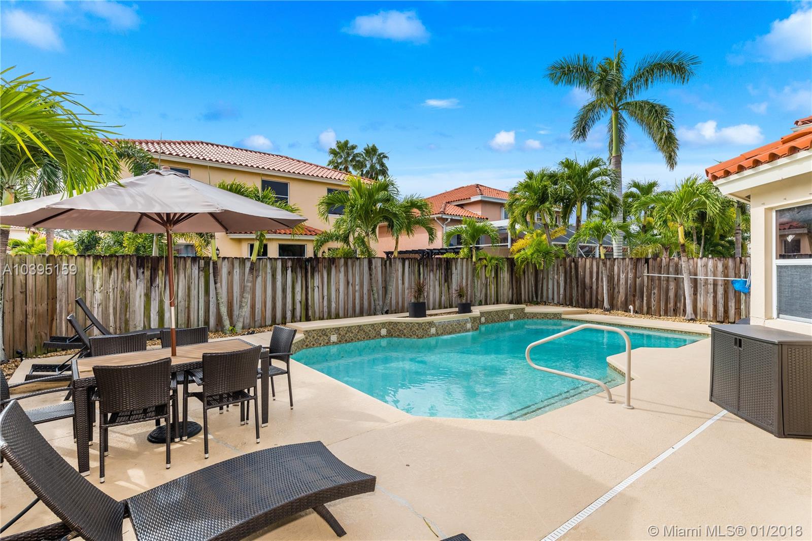 SPINNAKER BAY AT LAKE CHA - Residential