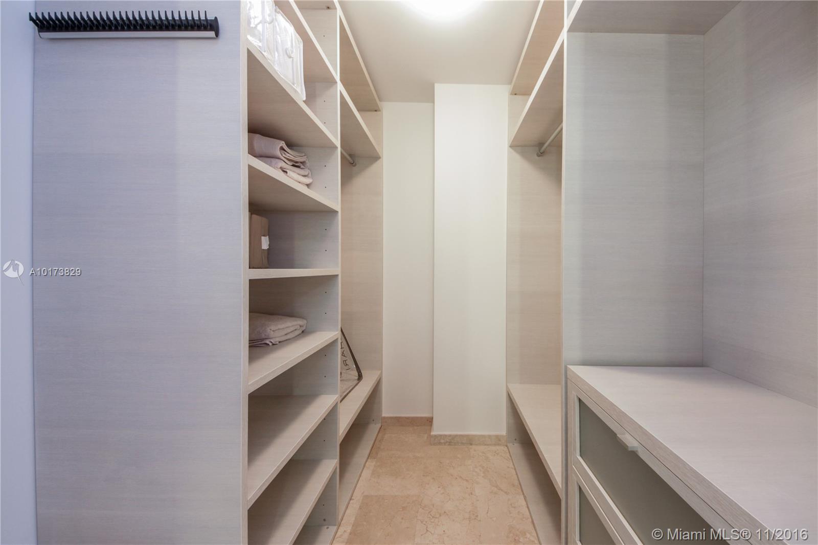 BRICKELL CITY CENTER - Residential Lease