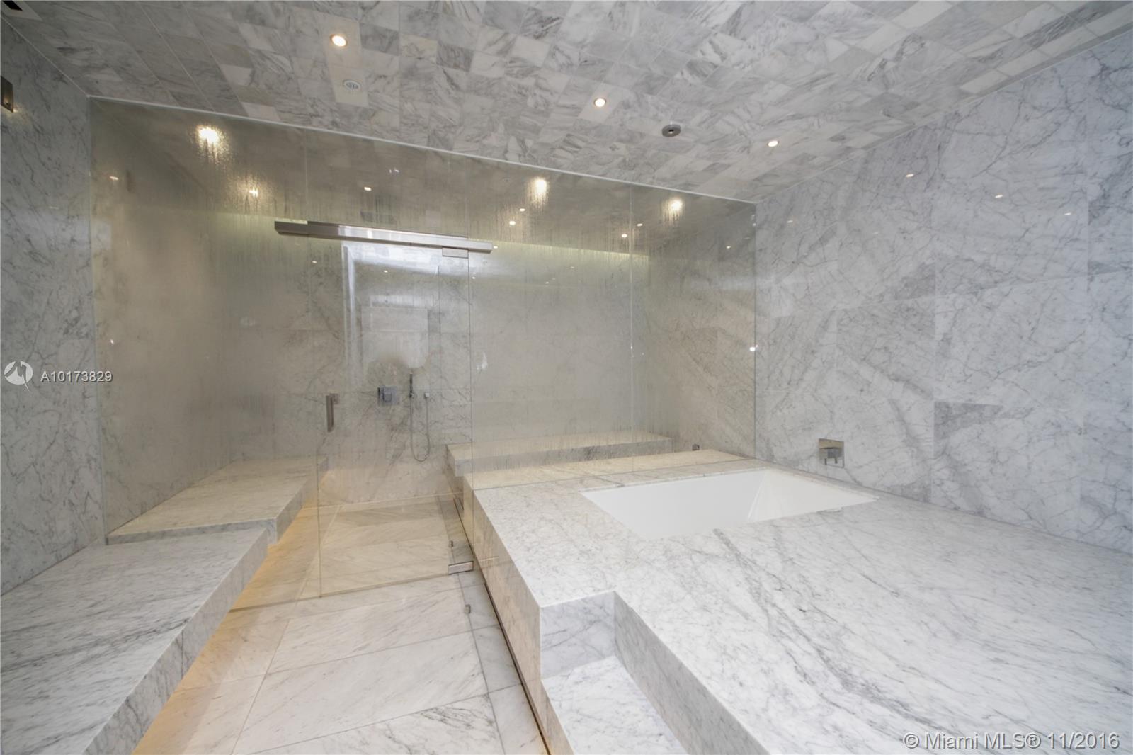 BRICKELL CITY CENTER - Residential Lease