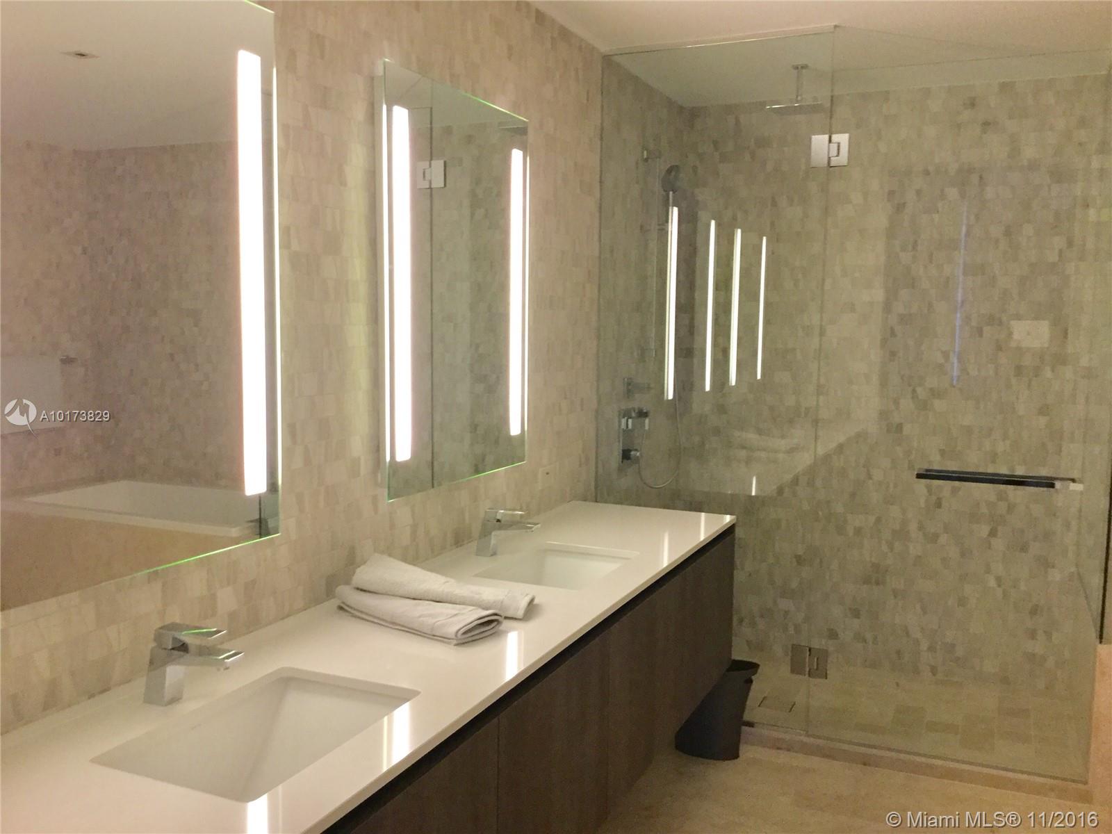 BRICKELL CITY CENTER - Residential Lease