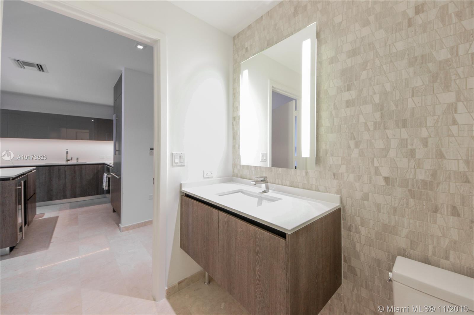 BRICKELL CITY CENTER - Residential Lease