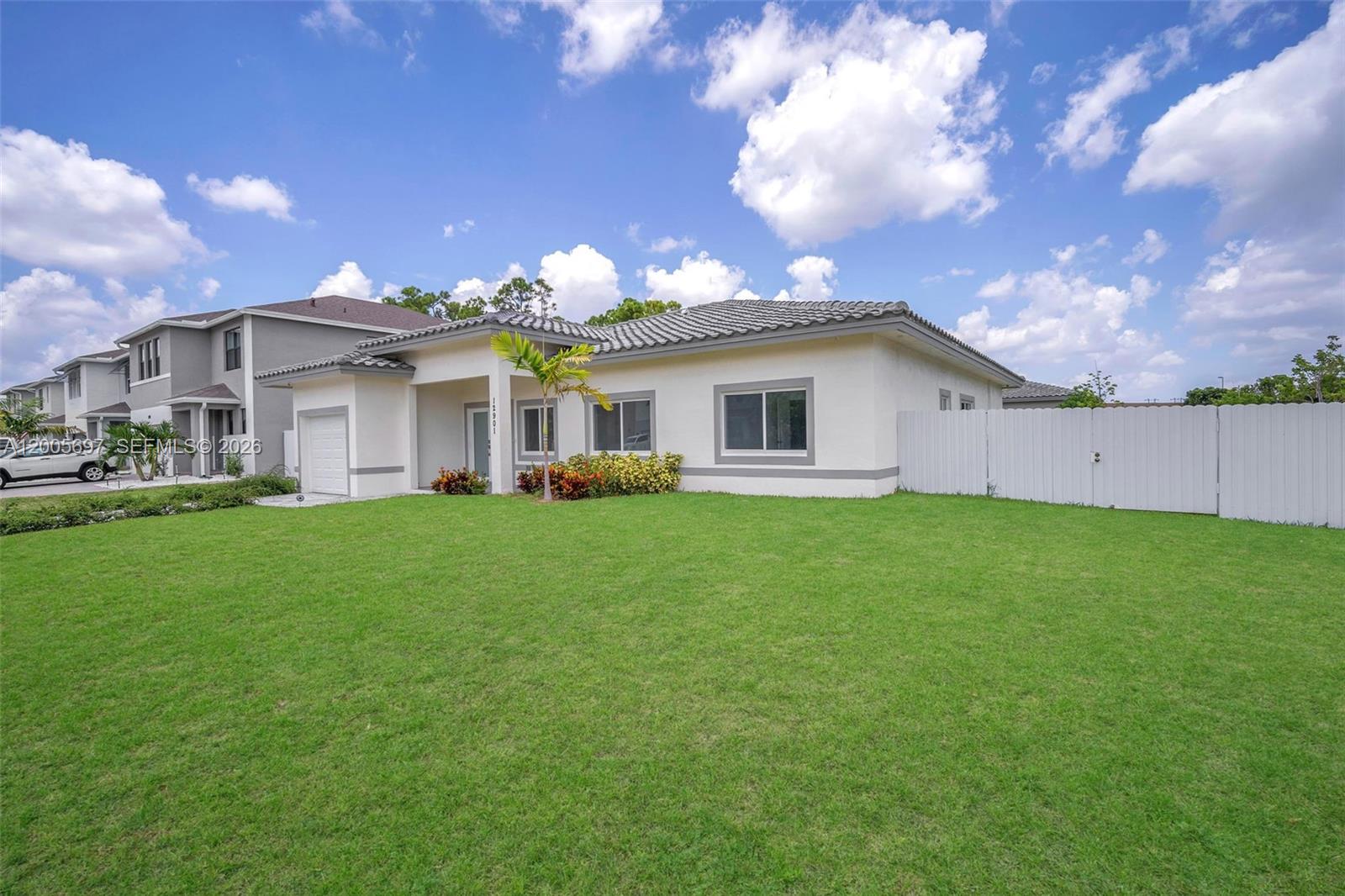 DIXIE HEIGHTS - Residential