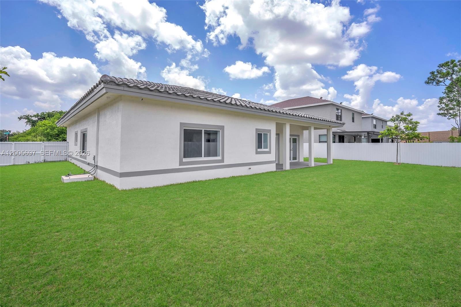 DIXIE HEIGHTS - Residential