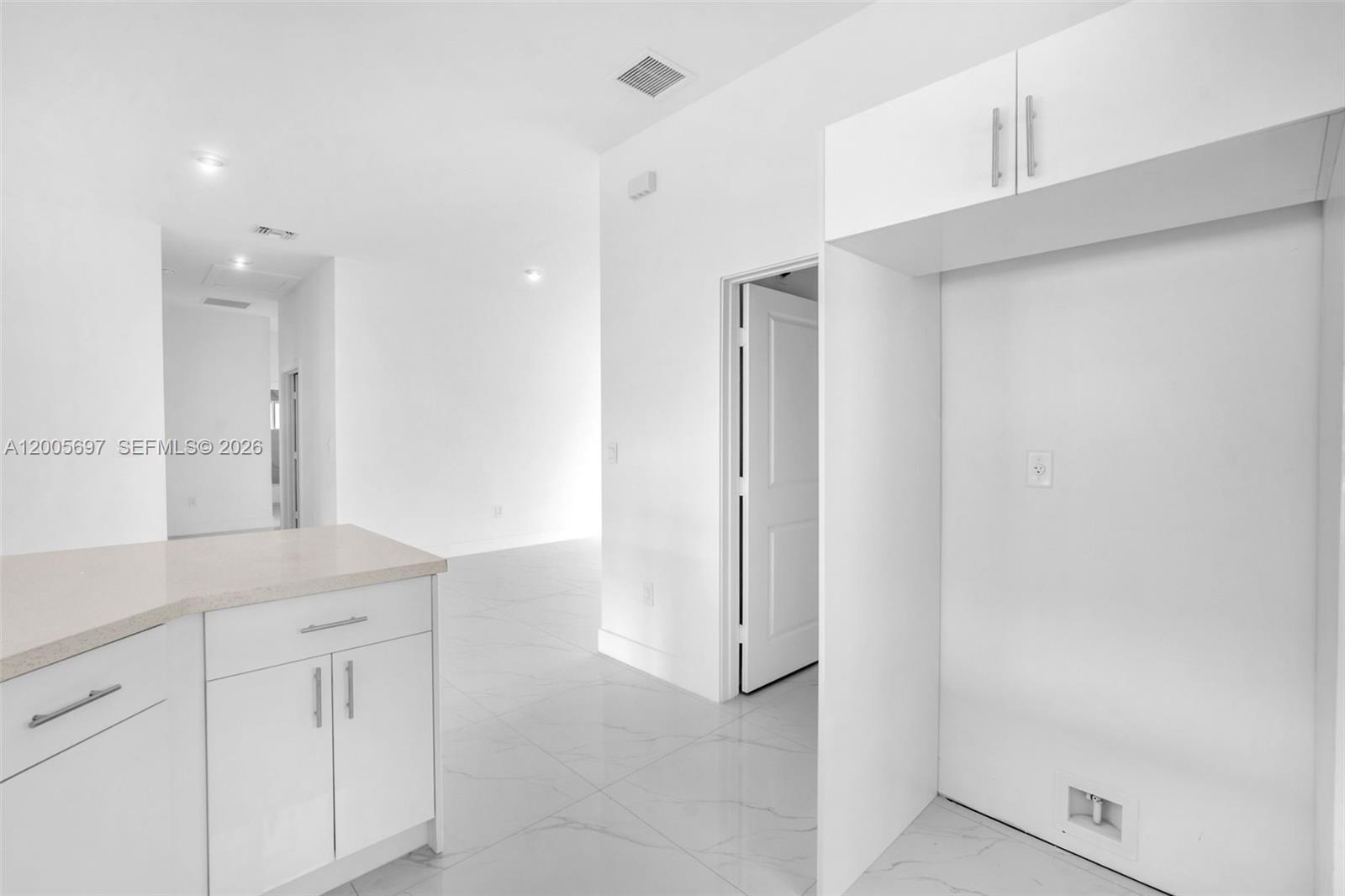 DIXIE HEIGHTS - Residential