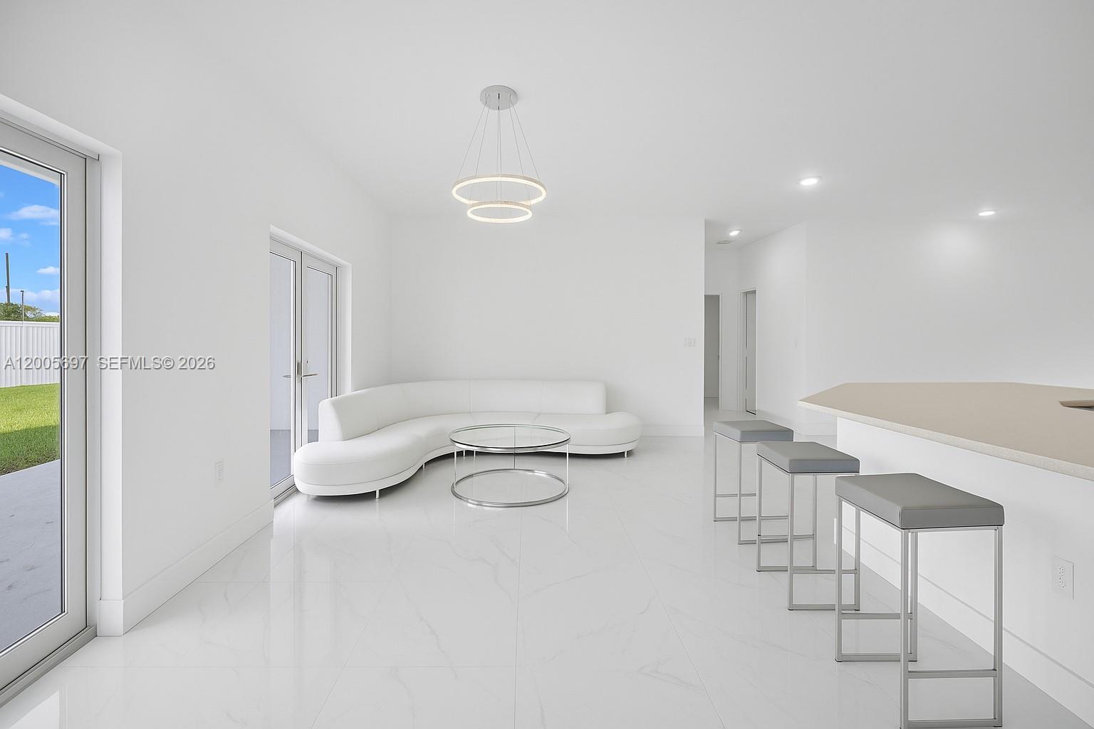 DIXIE HEIGHTS - Residential