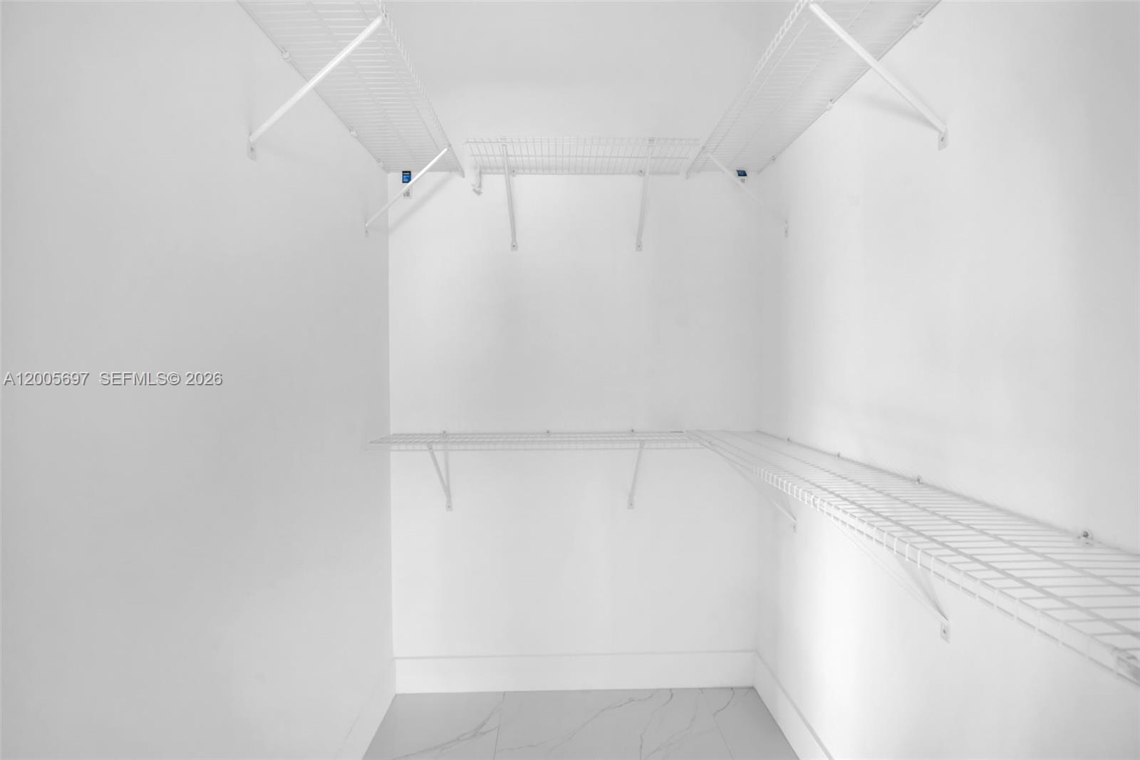 DIXIE HEIGHTS - Residential