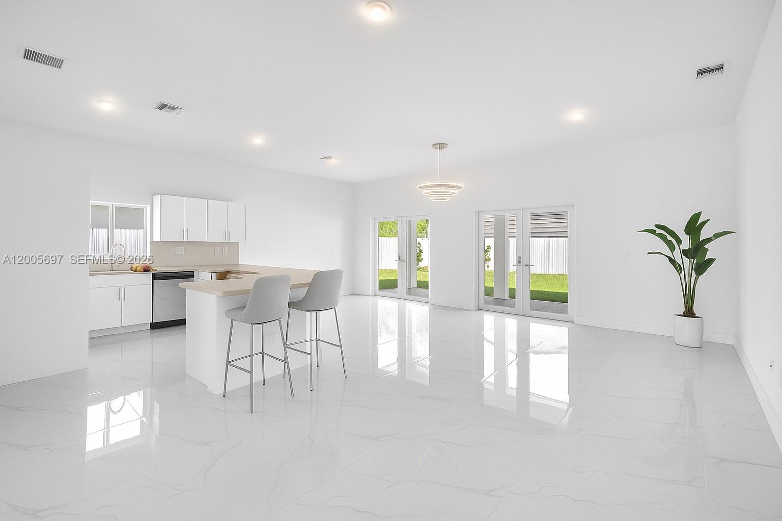 DIXIE HEIGHTS - Residential