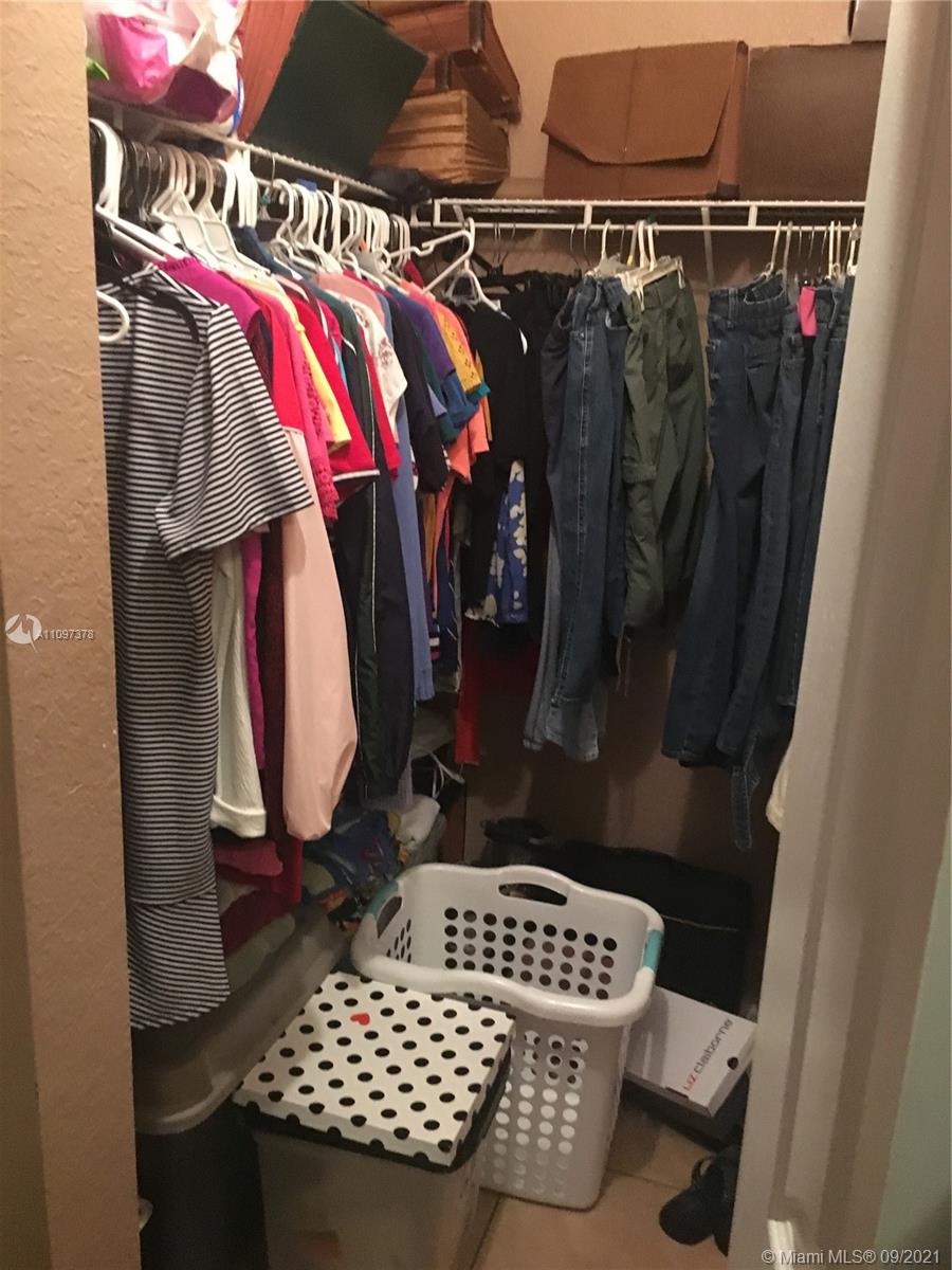 KENDALL GREENS CONDO - Residential