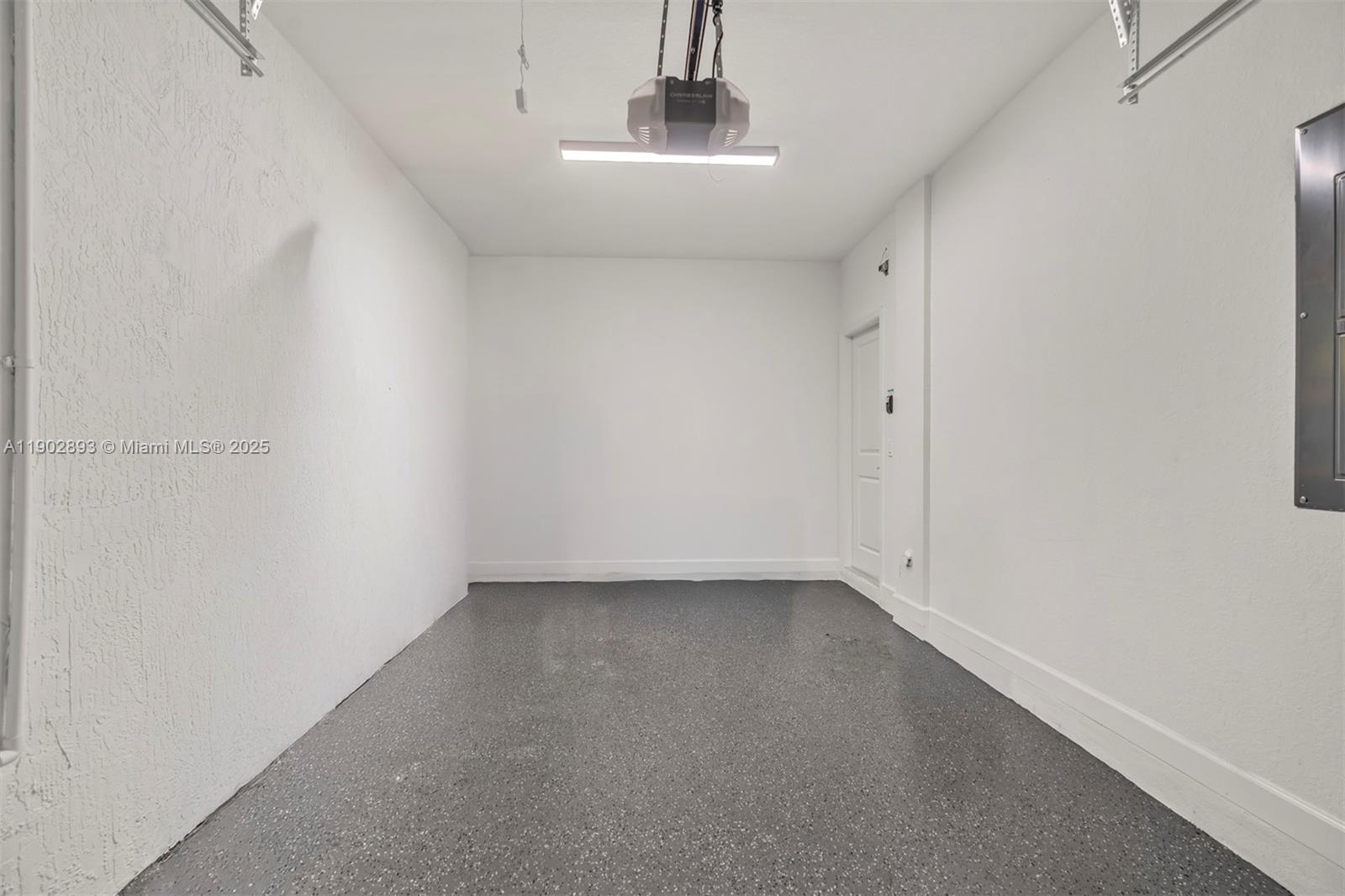 WINDSOR SQUARE - Residential