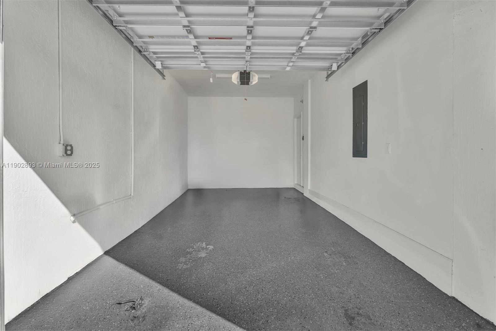 WINDSOR SQUARE - Residential