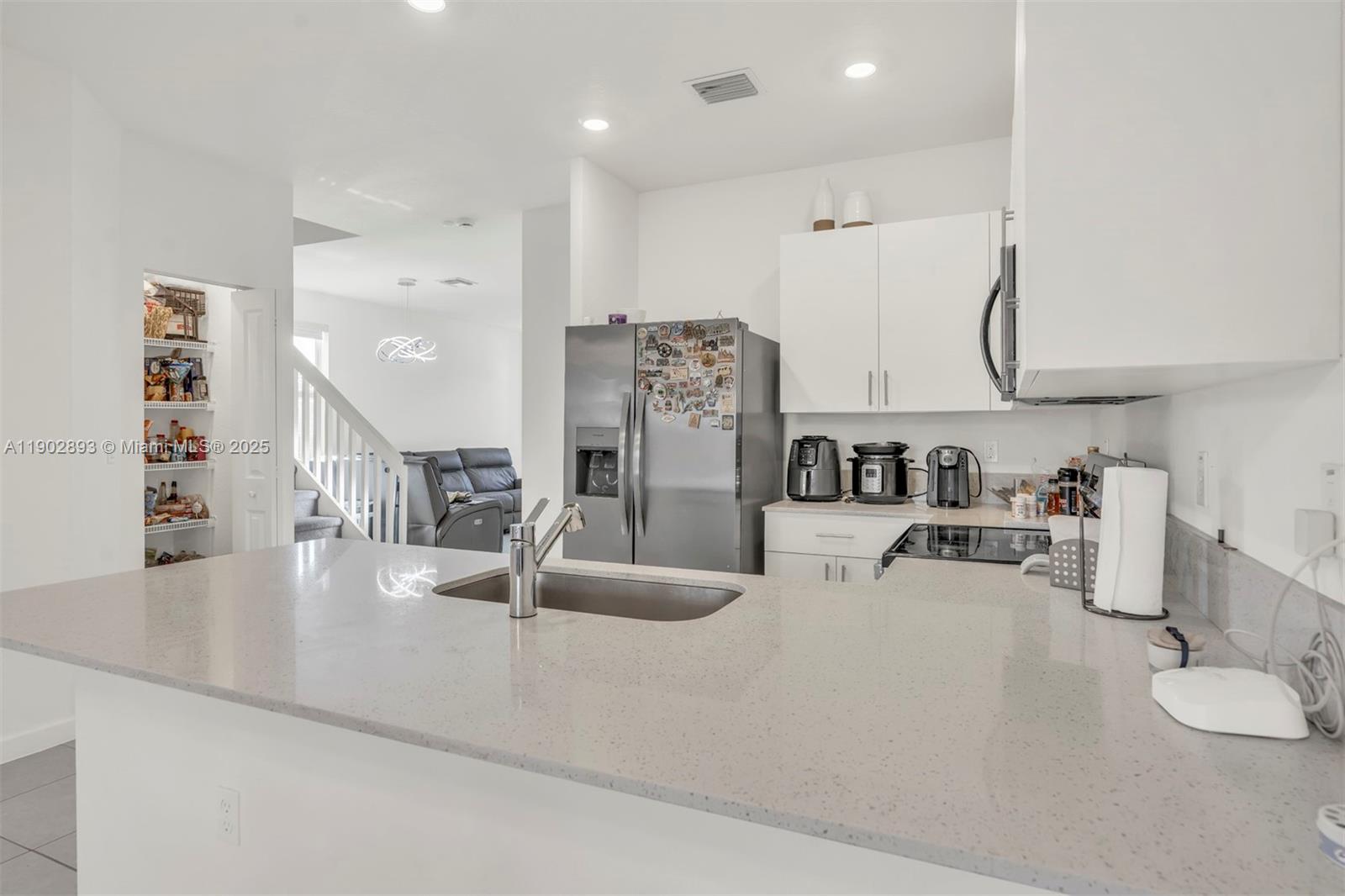 WINDSOR SQUARE - Residential