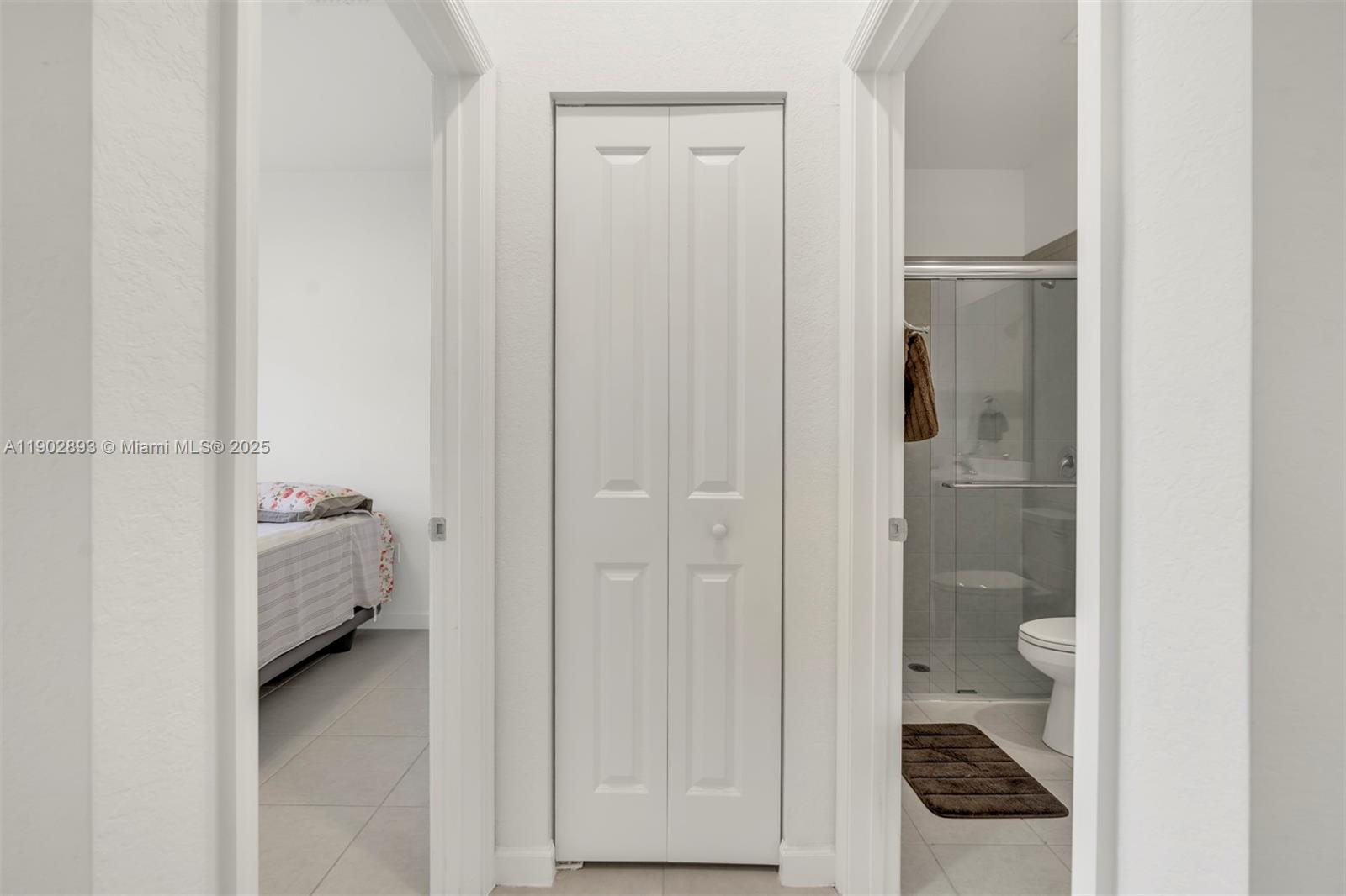 WINDSOR SQUARE - Residential