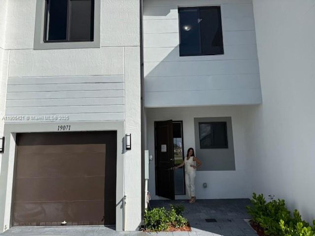 Photo of 19071 SW 344th Ter #19071, Homestead, FL 33034 (MLS # A11905421)