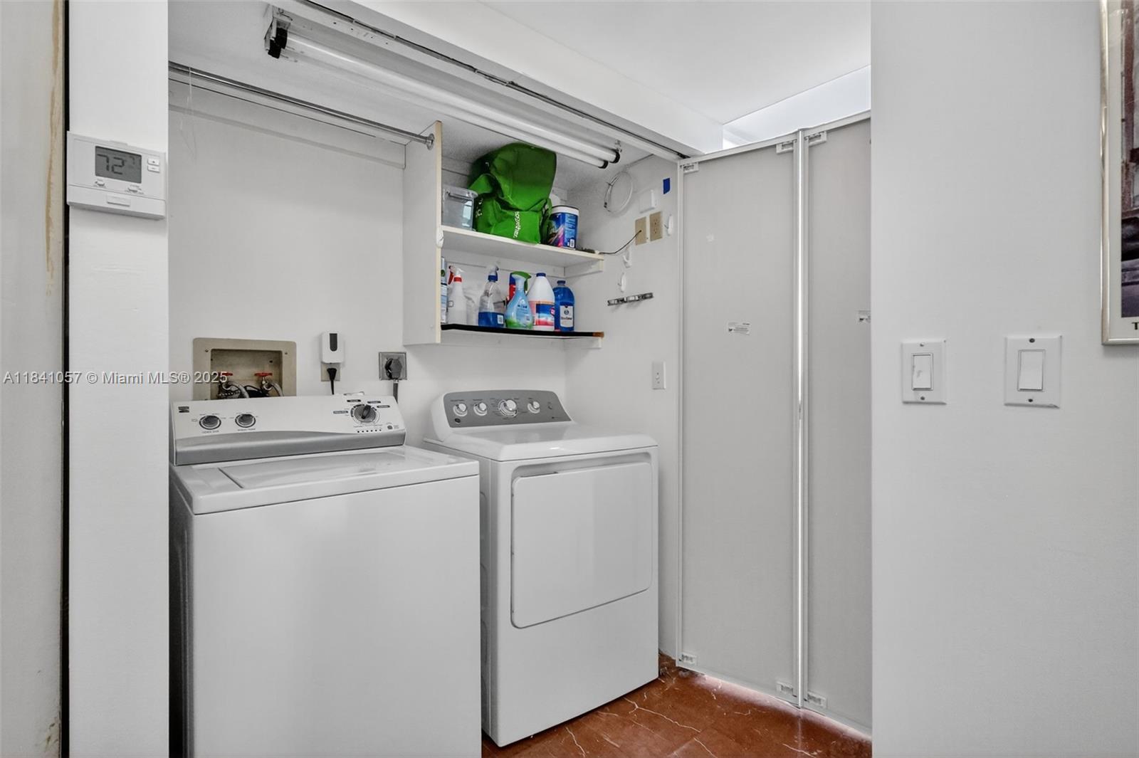 THE LANDMARK CONDO - Residential