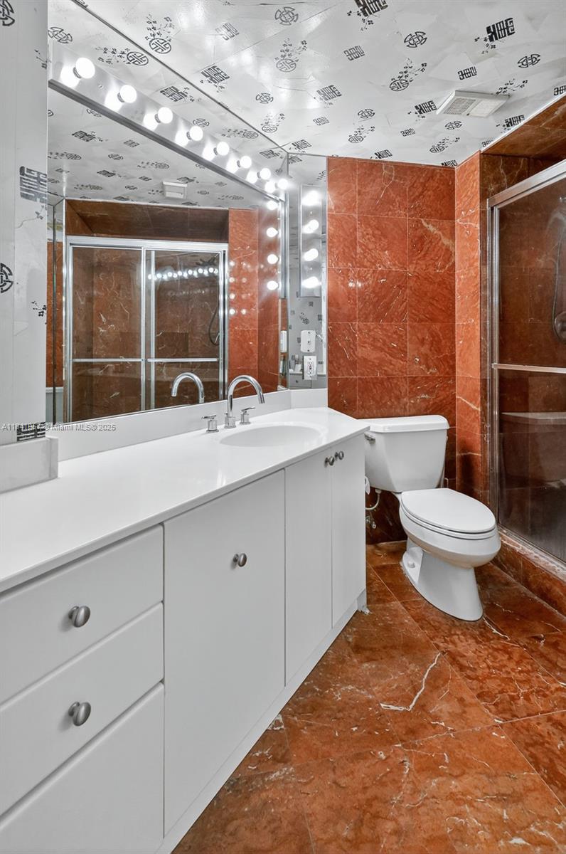 THE LANDMARK CONDO - Residential