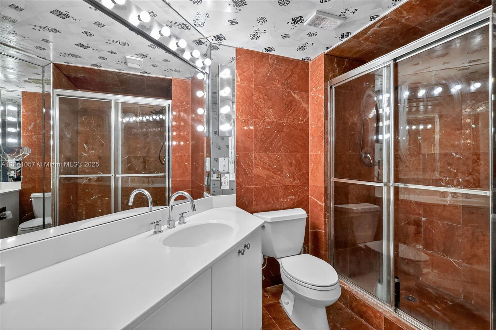 THE LANDMARK CONDO - Residential