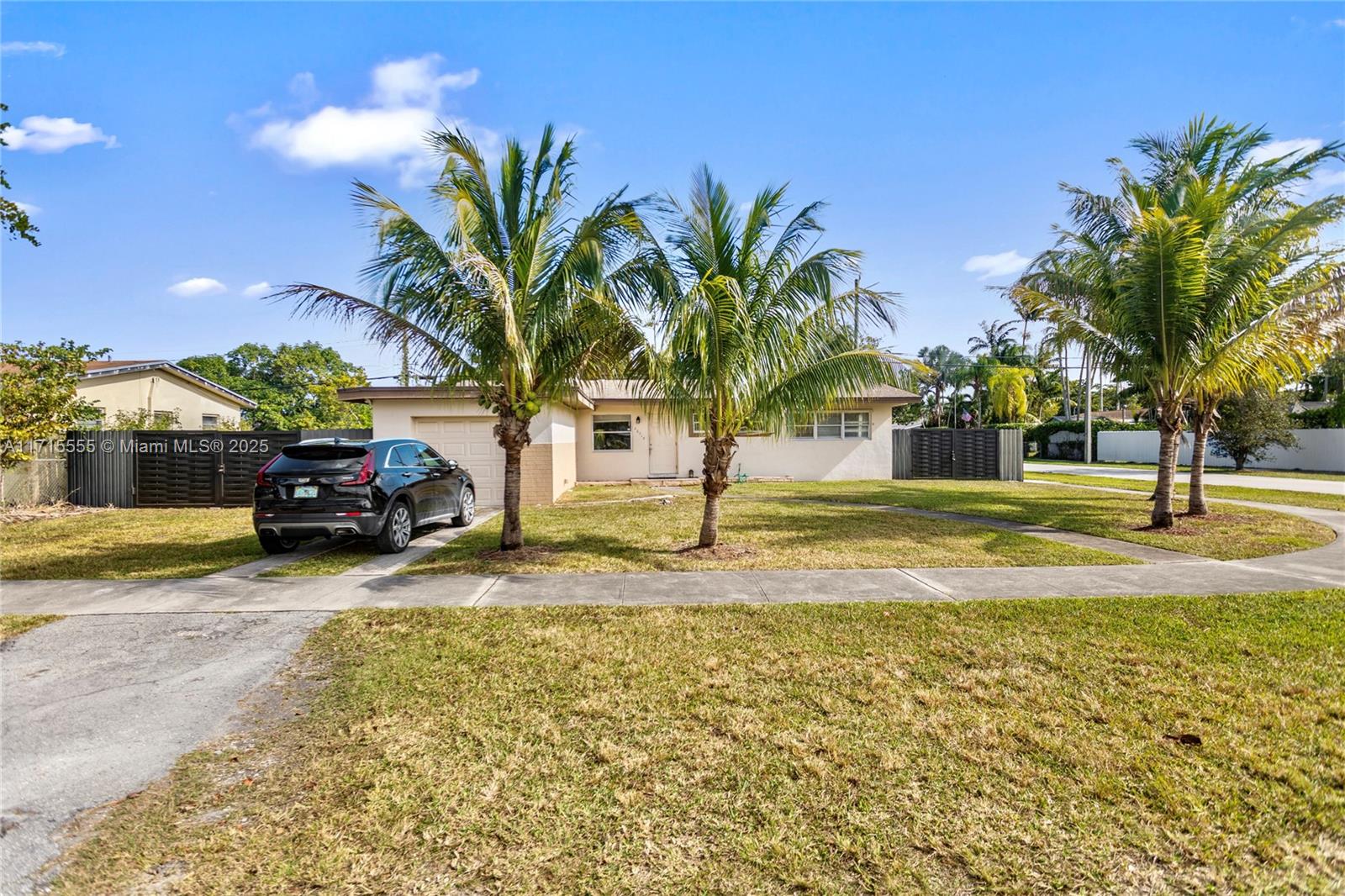 20715 Coral Sea Rd, Cutler Bay, Miami-Dade County, Florida - 3 Bedrooms  
2 Bathrooms - 