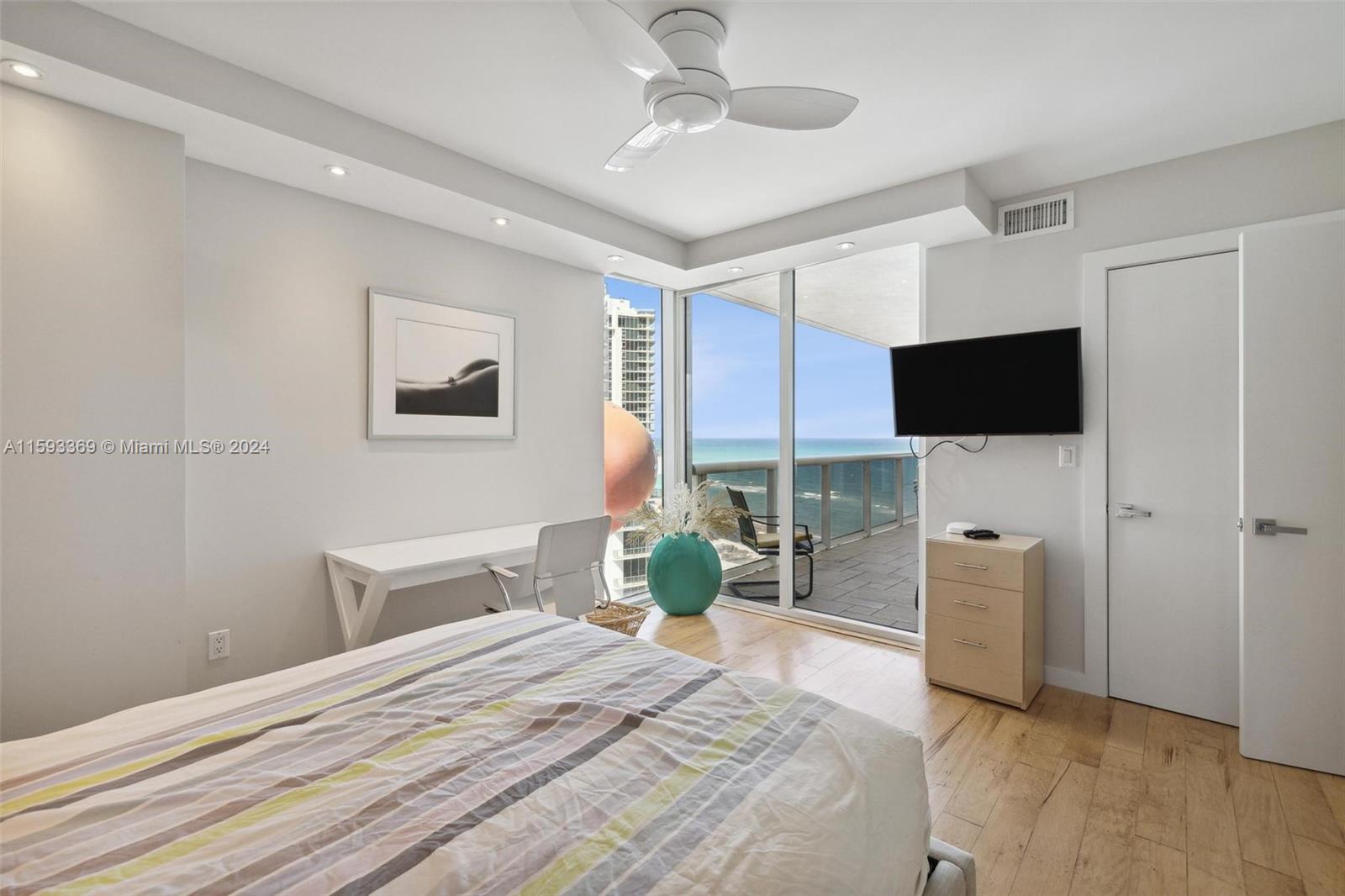 BEACH CLUB THREE CONDO - Residential Lease