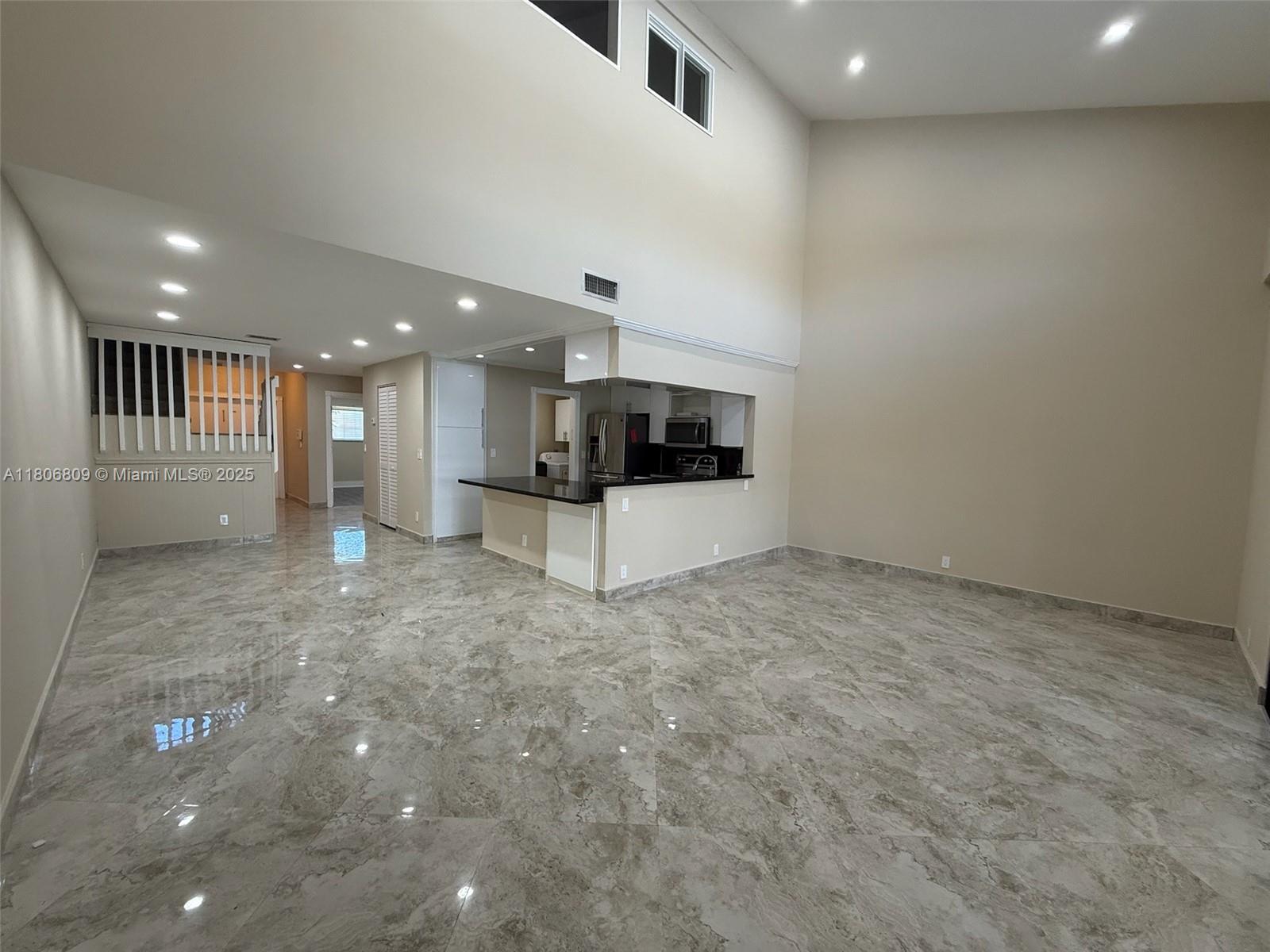 2701 Sw 58th Mnr C, Dania Beach, Miami-Dade County, Florida - 3 Bedrooms  
3 Bathrooms - 