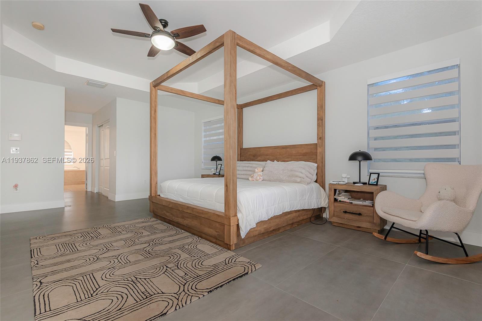 SUNSET LAKES PLAT TWO - Residential