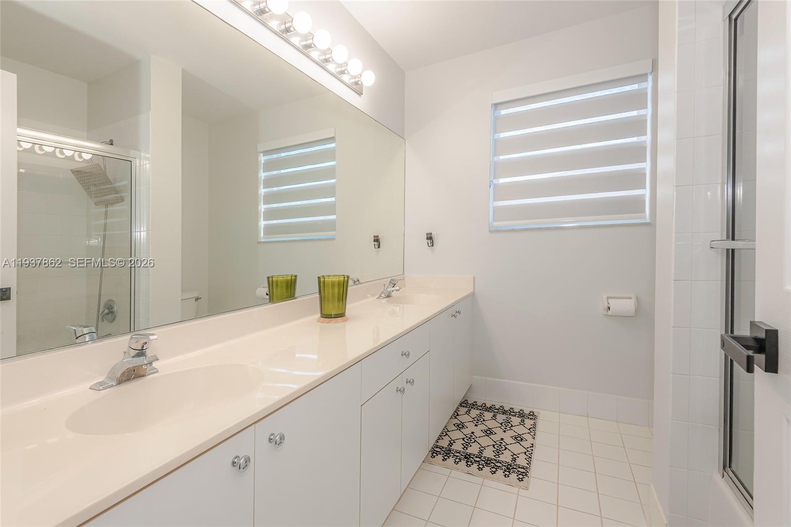 SUNSET LAKES PLAT TWO - Residential