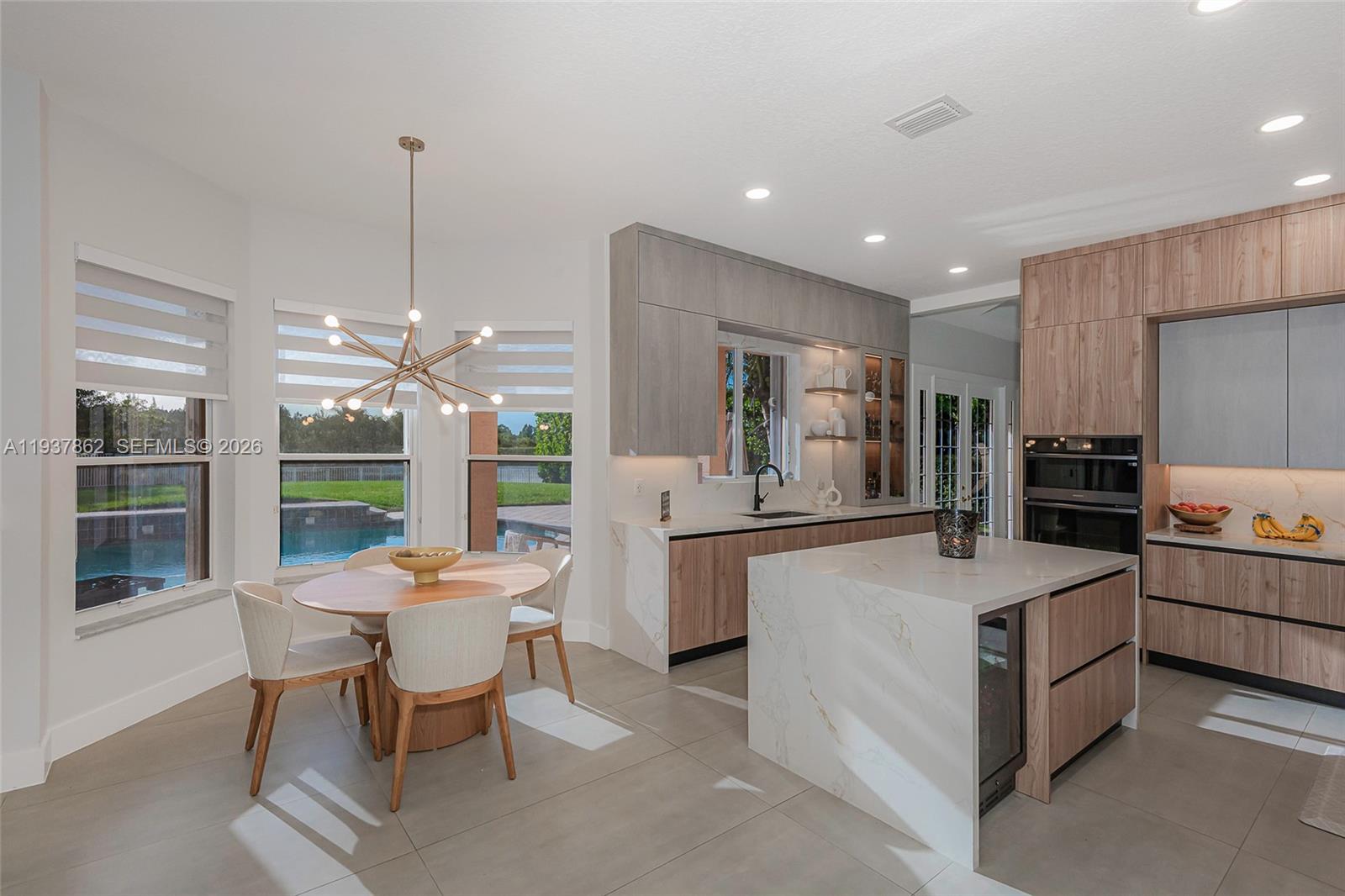 SUNSET LAKES PLAT TWO - Residential