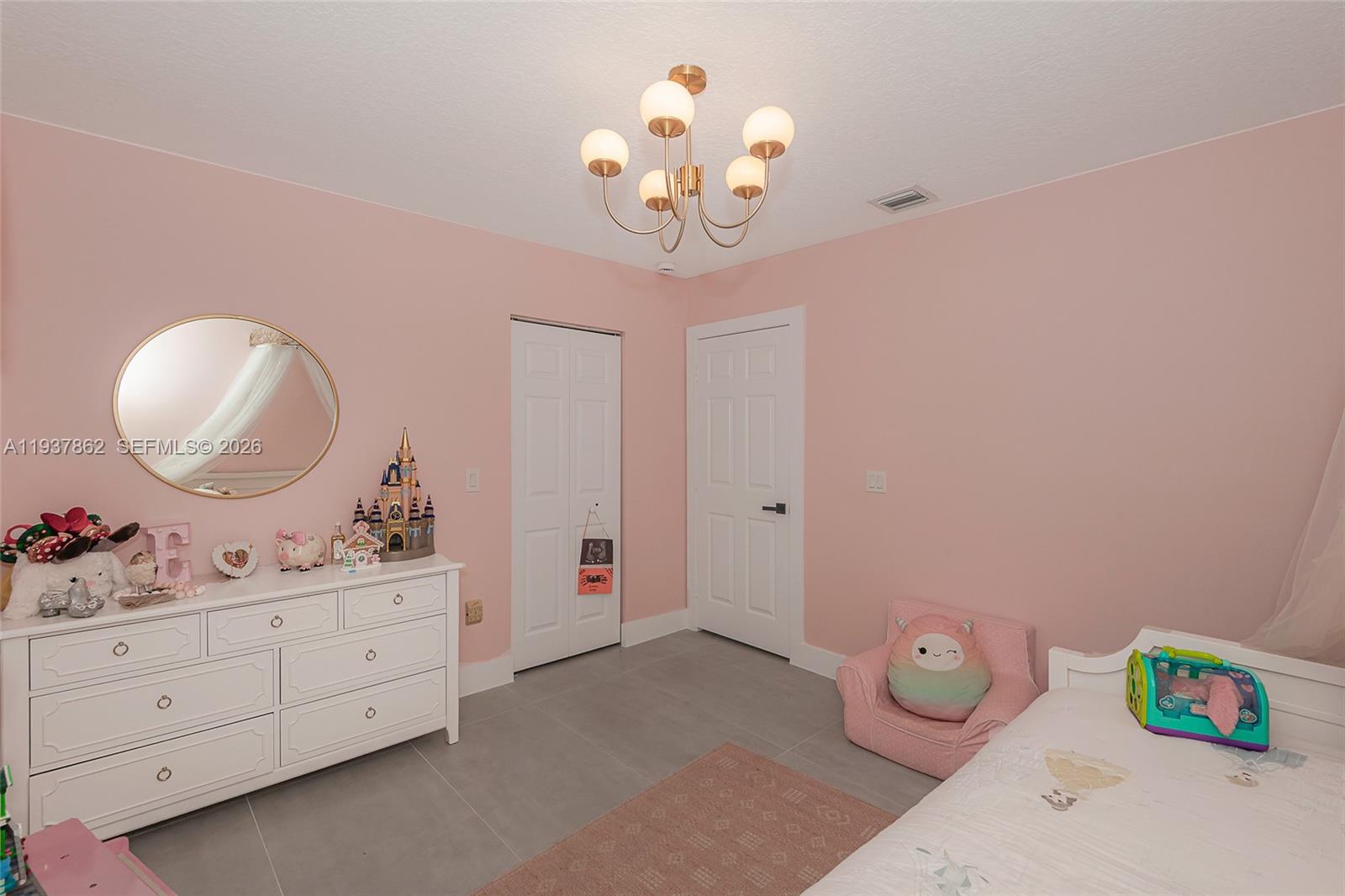 SUNSET LAKES PLAT TWO - Residential