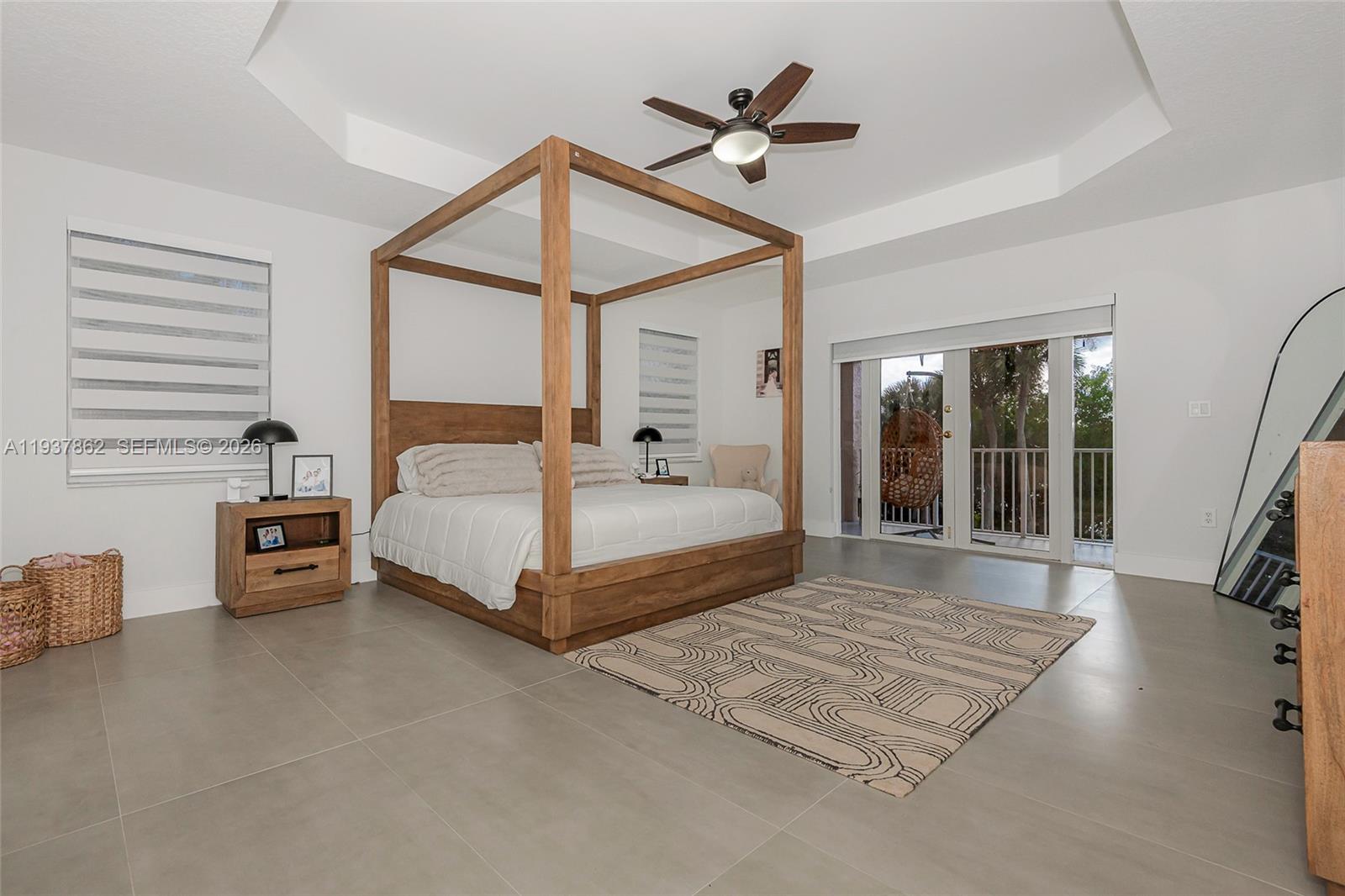 SUNSET LAKES PLAT TWO - Residential