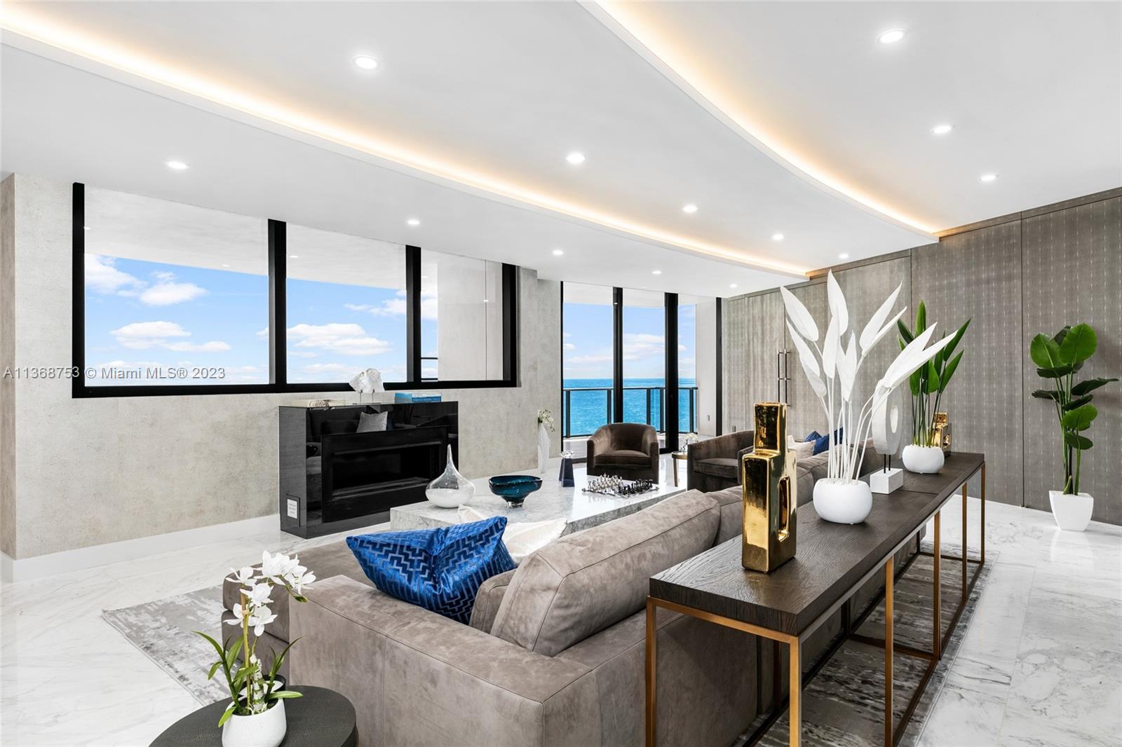 18555 COLLINS AVENUE COND - Residential