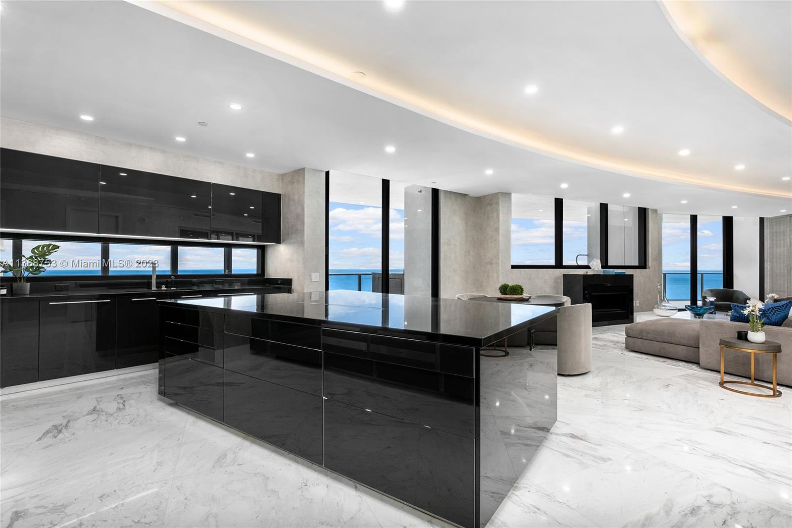 18555 COLLINS AVENUE COND - Residential