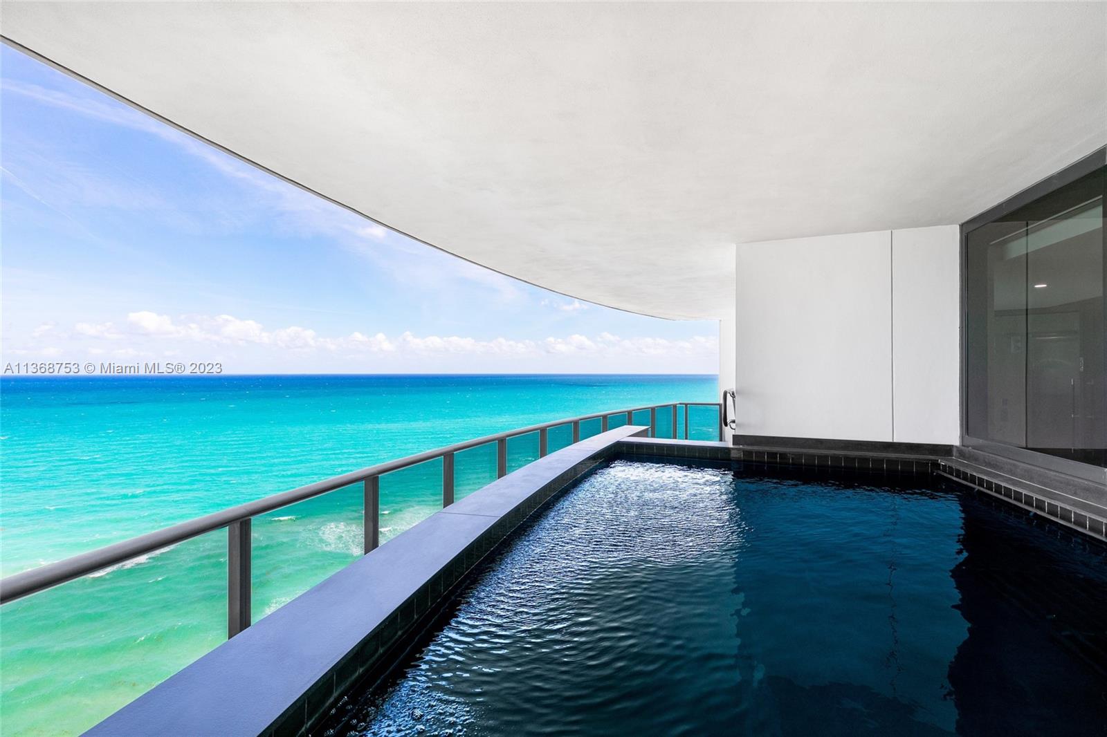 18555 COLLINS AVENUE COND - Residential