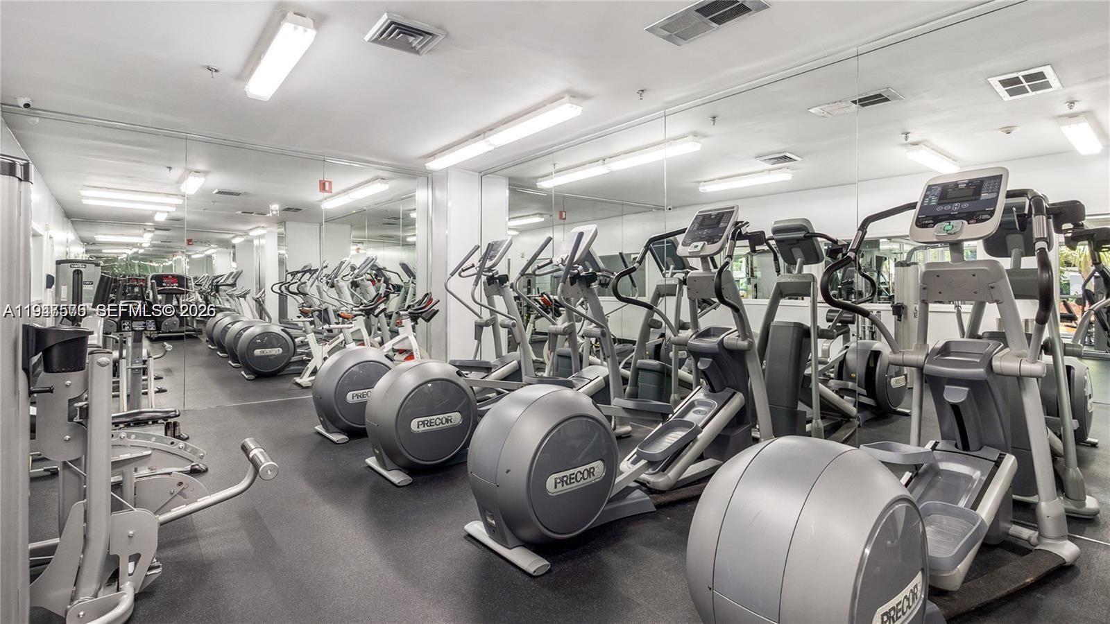 MADISON DOWNTOWN CONDO - Residential