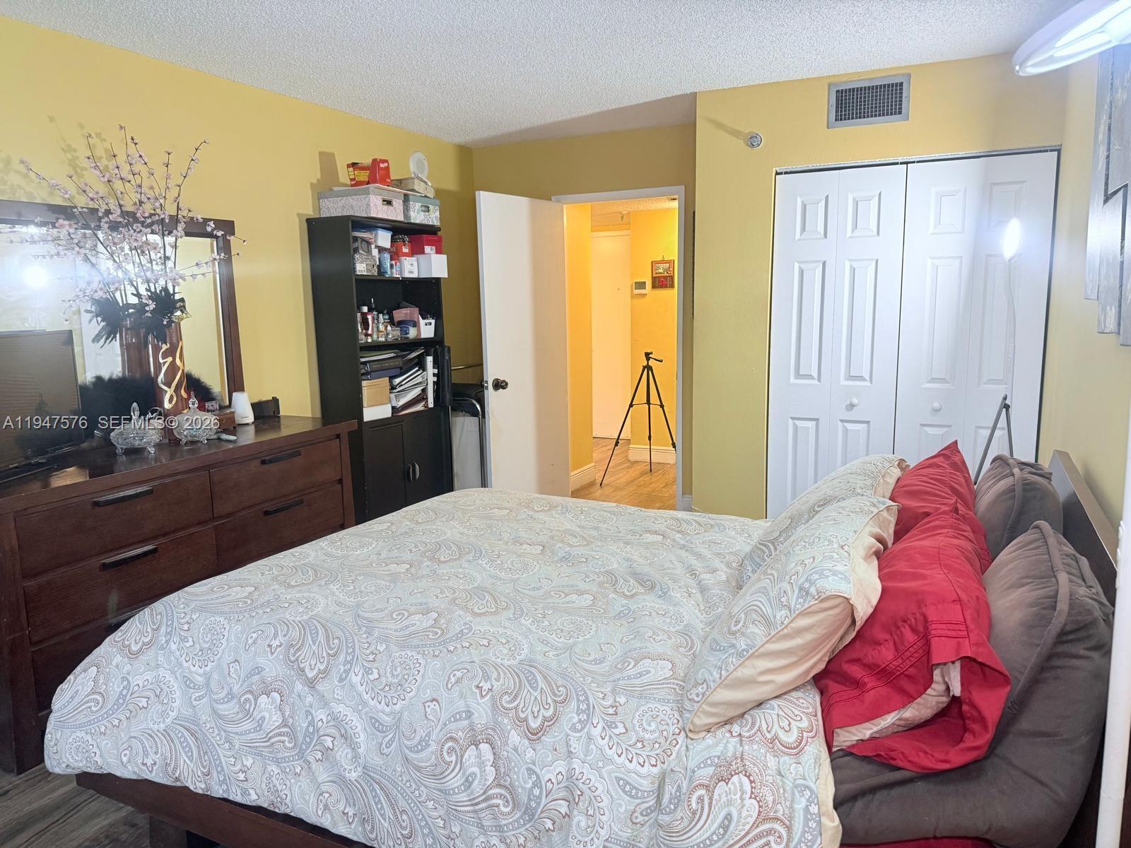 MADISON DOWNTOWN CONDO - Residential