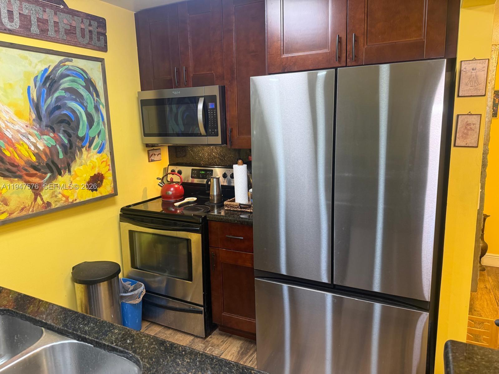 MADISON DOWNTOWN CONDO - Residential