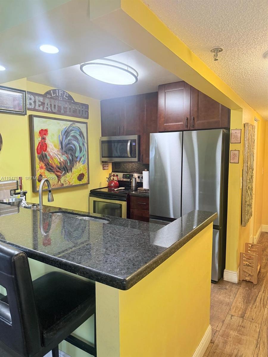 MADISON DOWNTOWN CONDO - Residential