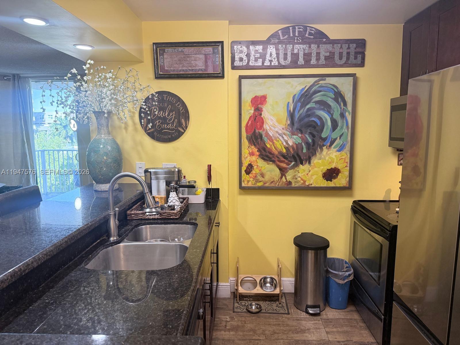 MADISON DOWNTOWN CONDO - Residential