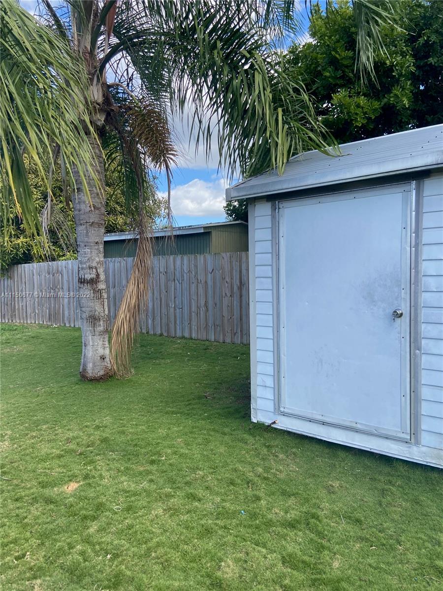 FAIRWAY ESTATES SEC FIVE - Residential