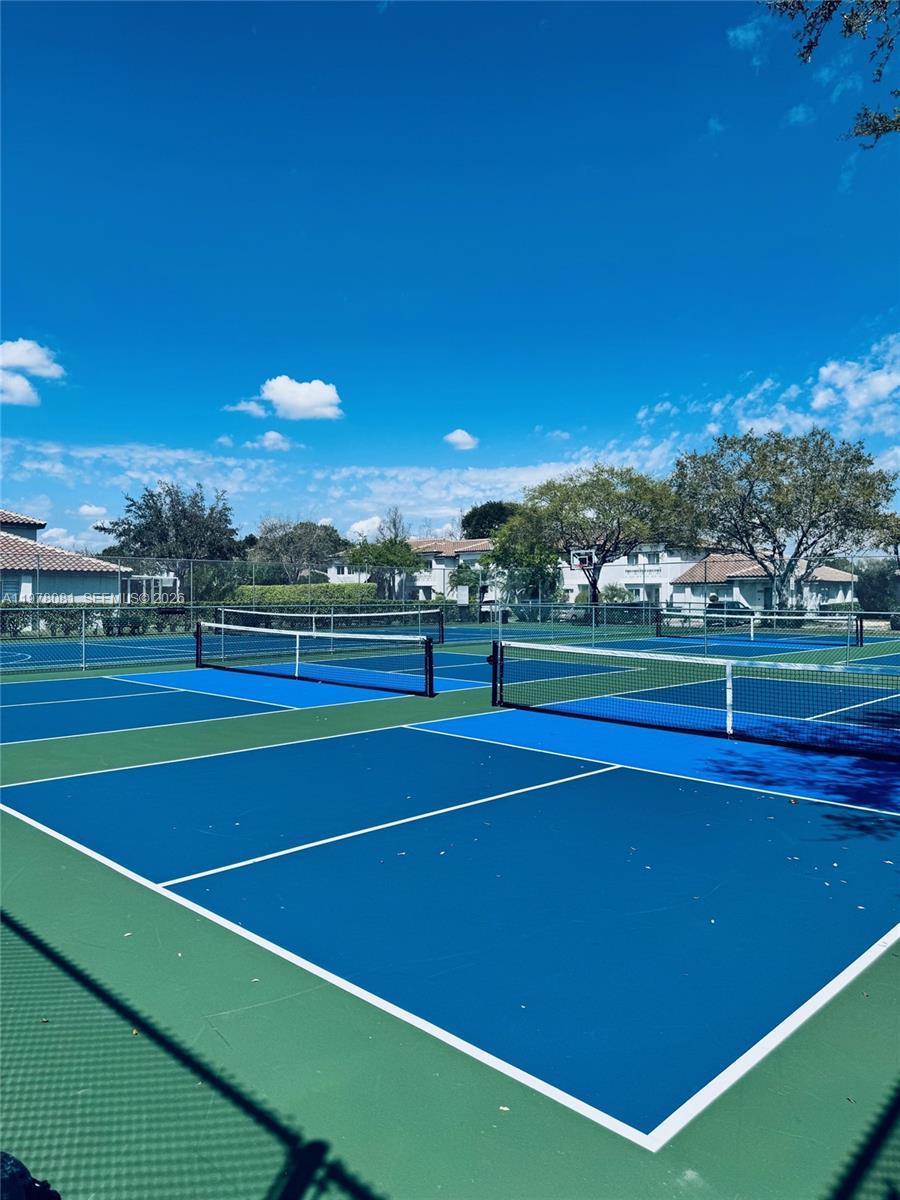 CHAPEL TRAIL II - Residential Lease