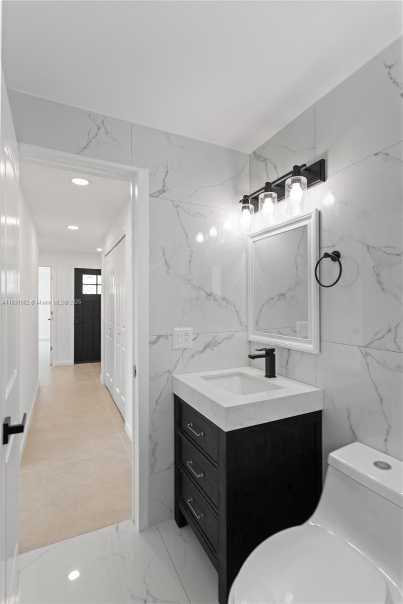 BOULEVARD PARK ISLES SEC - Residential