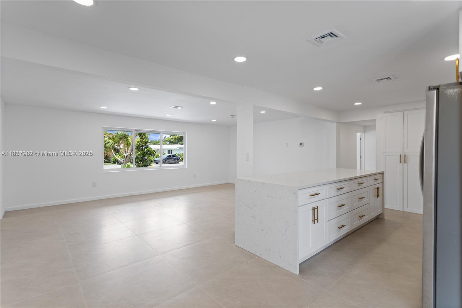 BOULEVARD PARK ISLES SEC - Residential