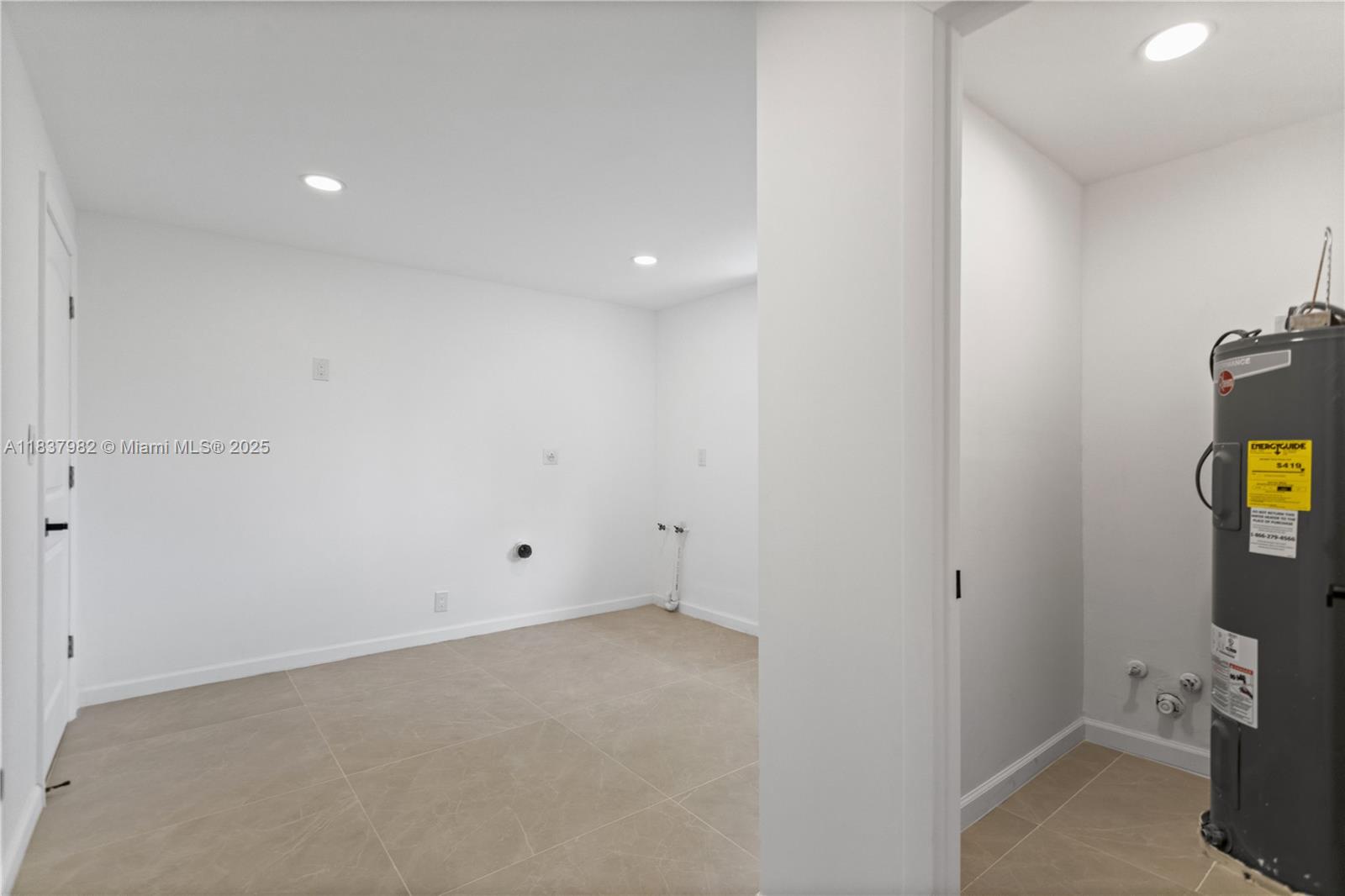 BOULEVARD PARK ISLES SEC - Residential