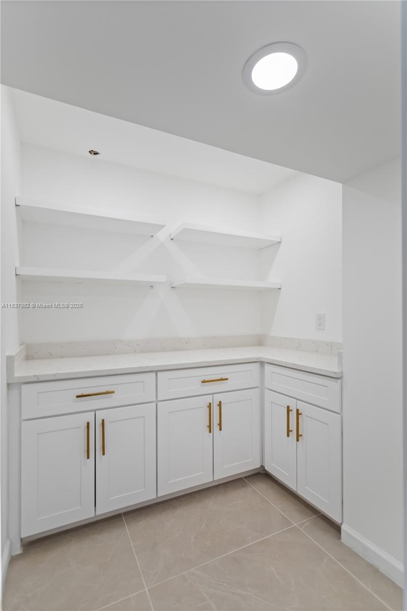 BOULEVARD PARK ISLES SEC - Residential