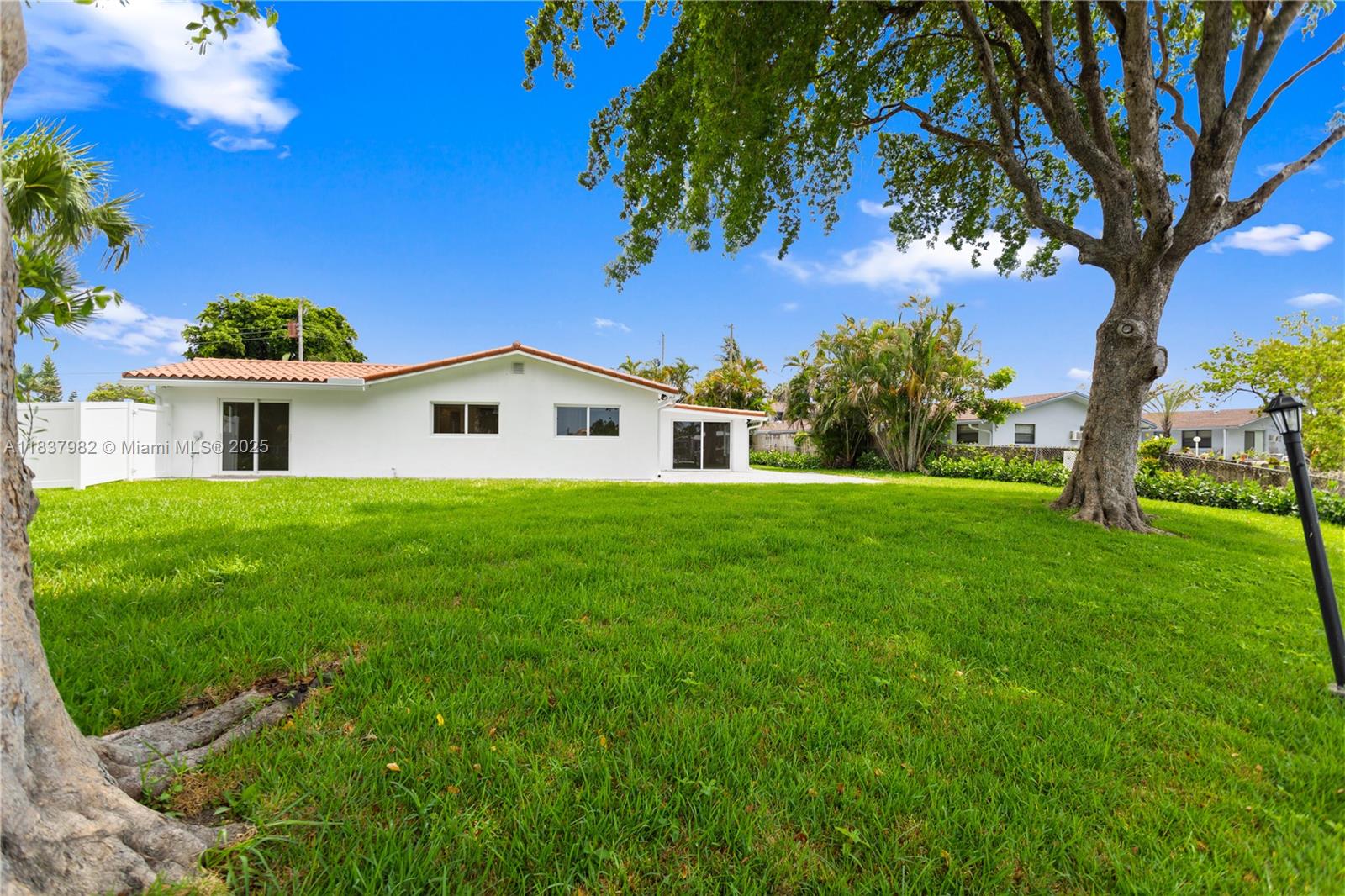 BOULEVARD PARK ISLES SEC - Residential