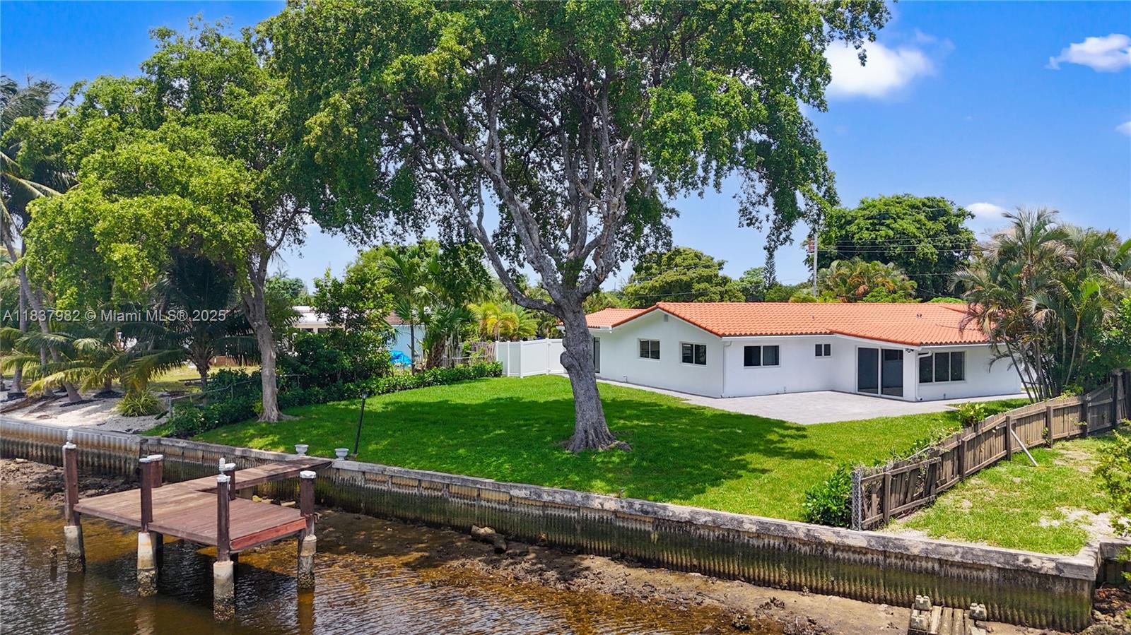 BOULEVARD PARK ISLES SEC - Residential