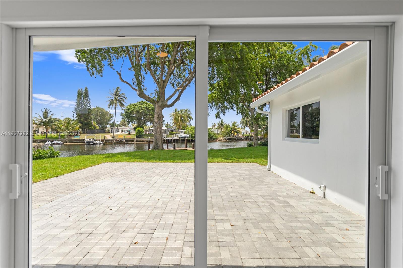 BOULEVARD PARK ISLES SEC - Residential